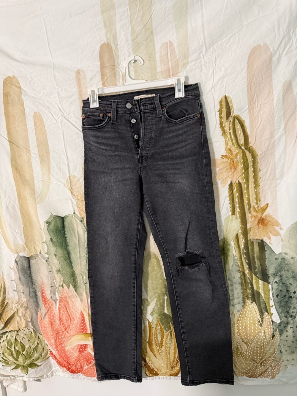 Levi's Black Straight Leg Women's Jeans with Knee Rip